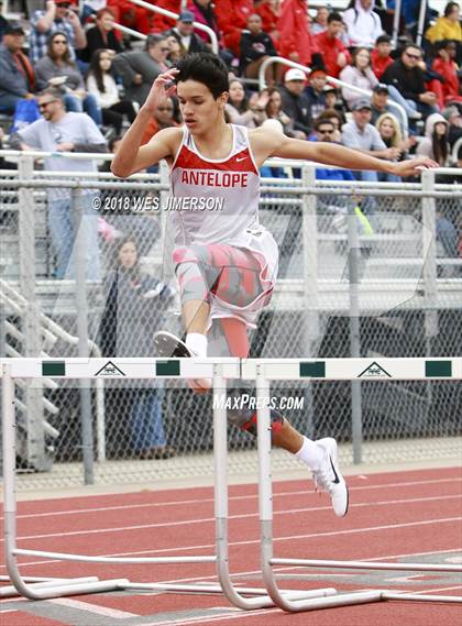 Thumbnail 1 in 4th Annual Randy Sturgeon Invitational (100, 110 HH, 300 LH, 400) photogallery.