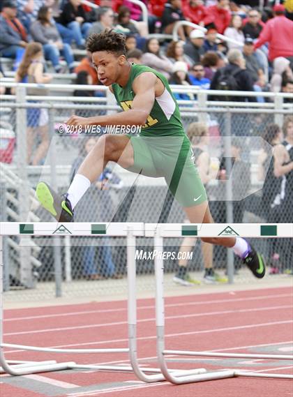 Thumbnail 1 in 4th Annual Randy Sturgeon Invitational (100, 110 HH, 300 LH, 400) photogallery.