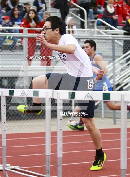 Thumbnail 1 in 4th Annual Randy Sturgeon Invitational (100, 110 HH, 300 LH, 400) photogallery.