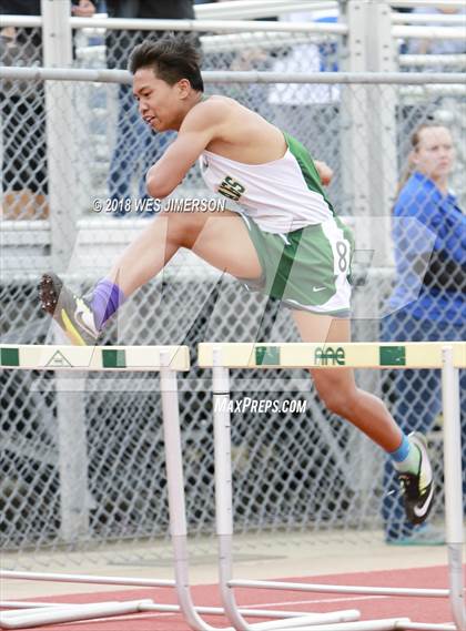 Thumbnail 2 in 4th Annual Randy Sturgeon Invitational (100, 110 HH, 300 LH, 400) photogallery.