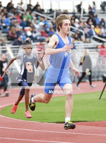 Thumbnail 3 in 4th Annual Randy Sturgeon Invitational (100, 110 HH, 300 LH, 400) photogallery.