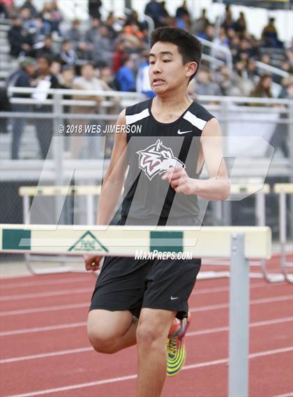 Thumbnail 2 in 4th Annual Randy Sturgeon Invitational (100, 110 HH, 300 LH, 400) photogallery.