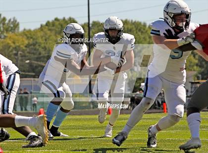 Thumbnail 3 in Alton @ Belleville East photogallery.