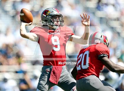 Thumbnail 1 in Alton @ Belleville East photogallery.