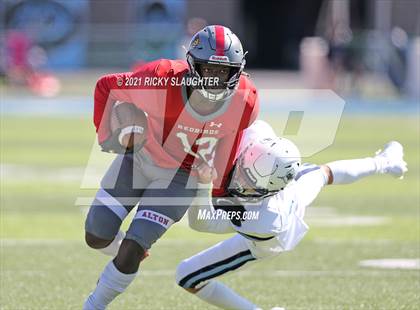 Thumbnail 3 in Alton @ Belleville East photogallery.