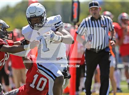 Thumbnail 3 in Alton @ Belleville East photogallery.