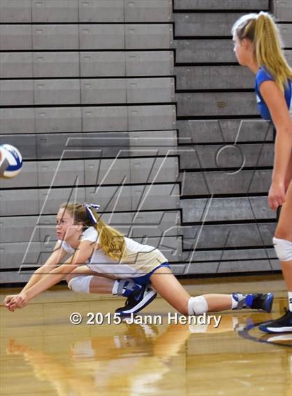Thumbnail 1 in Xavier College Prep vs. Santa Margarita (Durango Fall Classic) photogallery.