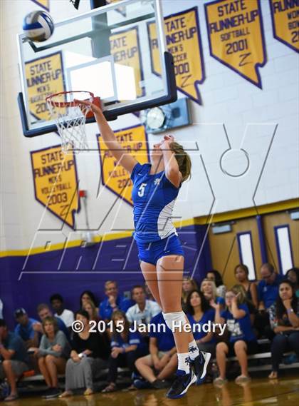 Thumbnail 3 in Xavier College Prep vs. Santa Margarita (Durango Fall Classic) photogallery.