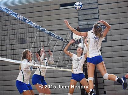 Thumbnail 3 in Xavier College Prep vs. Santa Margarita (Durango Fall Classic) photogallery.