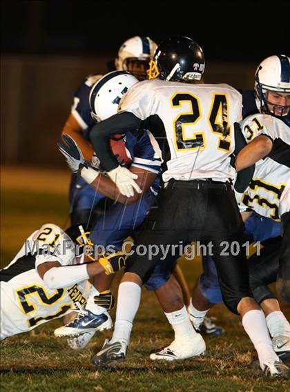 Thumbnail 2 in San Pedro @ Venice (CIF LA City Section Playoffs) photogallery.