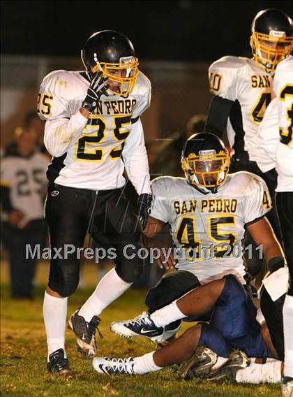 Thumbnail 3 in San Pedro @ Venice (CIF LA City Section Playoffs) photogallery.