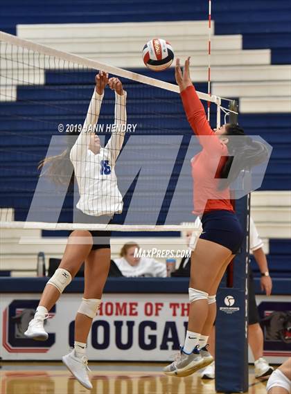 Thumbnail 2 in Moanalua @ Coronado photogallery.