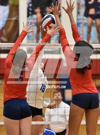 Thumbnail 2 in Moanalua @ Coronado photogallery.