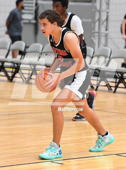 Thumbnail 1 in Central vs. Red Mountain - Section 7 Basketball Tournament photogallery.