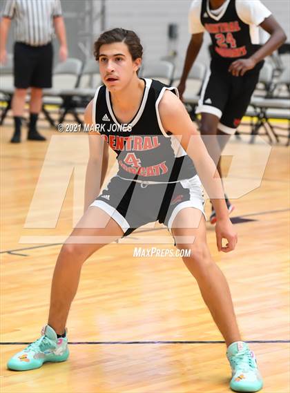 Thumbnail 3 in Central vs. Red Mountain - Section 7 Basketball Tournament photogallery.