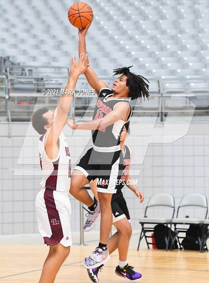 Thumbnail 2 in Central vs. Red Mountain - Section 7 Basketball Tournament photogallery.