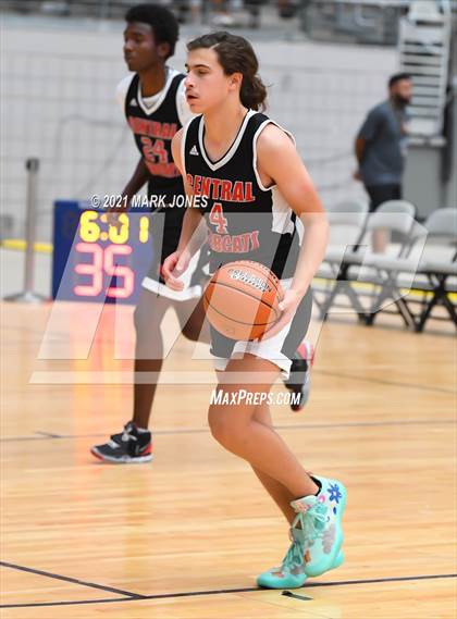 Thumbnail 3 in Central vs. Red Mountain - Section 7 Basketball Tournament photogallery.