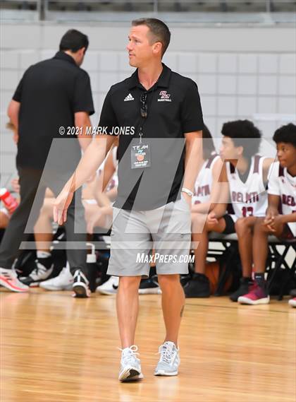 Thumbnail 2 in Central vs. Red Mountain - Section 7 Basketball Tournament photogallery.
