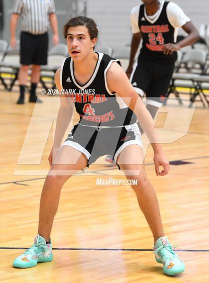 Thumbnail 2 in Central vs. Red Mountain - Section 7 Basketball Tournament photogallery.