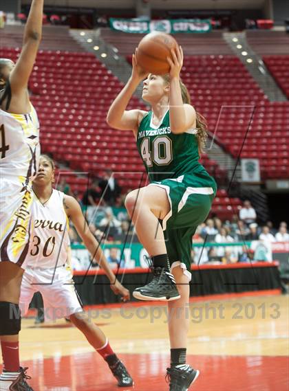 Thumbnail 2 in La Costa Canyon vs Serra (CIF SDS D2 Final) photogallery.