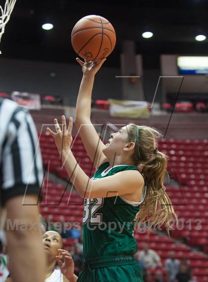Thumbnail 3 in La Costa Canyon vs Serra (CIF SDS D2 Final) photogallery.