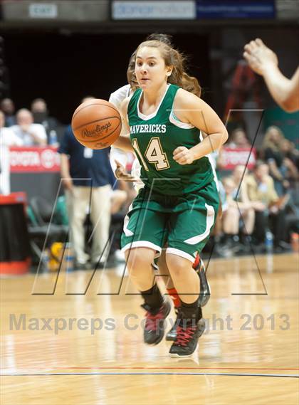 Thumbnail 1 in La Costa Canyon vs Serra (CIF SDS D2 Final) photogallery.