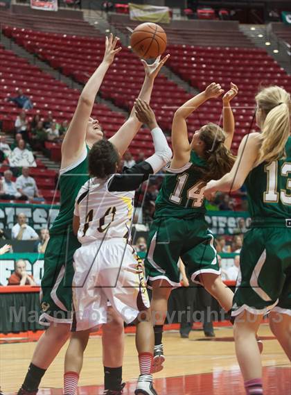 Thumbnail 3 in La Costa Canyon vs Serra (CIF SDS D2 Final) photogallery.