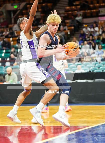 Thumbnail 1 in Dakota Ridge vs Mesa Ridge (CHSAA 5A Great 8) photogallery.