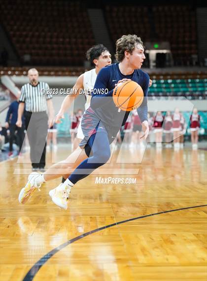 Thumbnail 2 in Dakota Ridge vs Mesa Ridge (CHSAA 5A Great 8) photogallery.