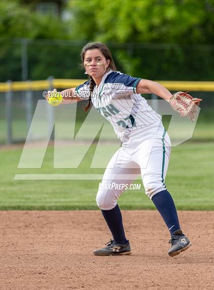 Thumbnail 2 in Cathedral vs Northview (IHSAA 3A Regional)  photogallery.