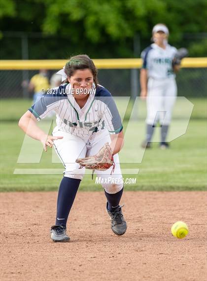 Thumbnail 2 in Cathedral vs Northview (IHSAA 3A Regional)  photogallery.