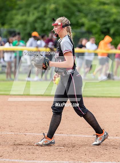 Thumbnail 3 in Cathedral vs Northview (IHSAA 3A Regional)  photogallery.