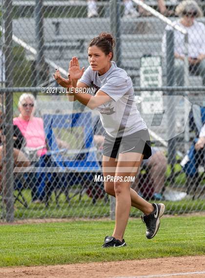 Thumbnail 1 in Cathedral vs Northview (IHSAA 3A Regional)  photogallery.