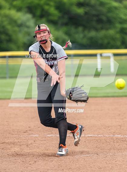 Thumbnail 1 in Cathedral vs Northview (IHSAA 3A Regional)  photogallery.