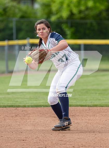 Thumbnail 3 in Cathedral vs Northview (IHSAA 3A Regional)  photogallery.