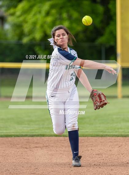 Thumbnail 1 in Cathedral vs Northview (IHSAA 3A Regional)  photogallery.