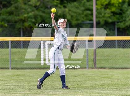 Thumbnail 3 in Cathedral vs Northview (IHSAA 3A Regional)  photogallery.