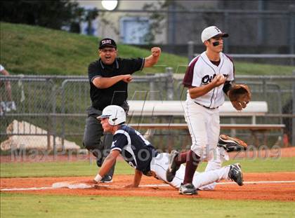 Thumbnail 2 in Brazoswood vs Pearland (UIL 5A SF - Game 1 ) photogallery.