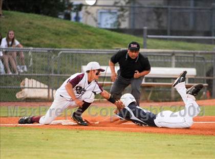 Thumbnail 1 in Brazoswood vs Pearland (UIL 5A SF - Game 1 ) photogallery.