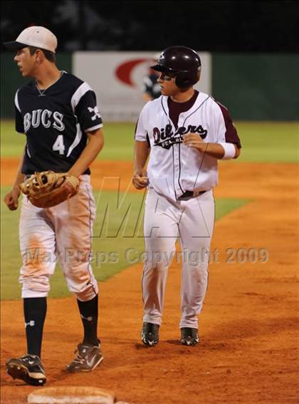 Thumbnail 3 in Brazoswood vs Pearland (UIL 5A SF - Game 1 ) photogallery.