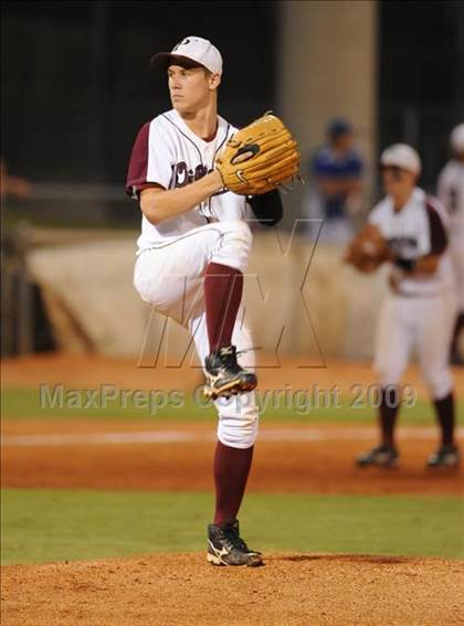 Thumbnail 2 in Brazoswood vs Pearland (UIL 5A SF - Game 1 ) photogallery.