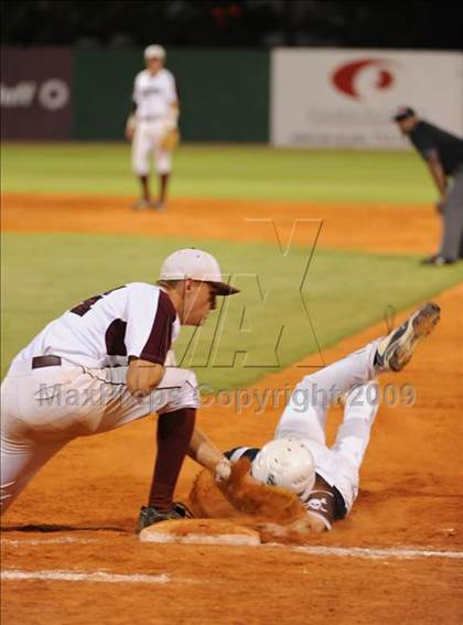 Thumbnail 3 in Brazoswood vs Pearland (UIL 5A SF - Game 1 ) photogallery.