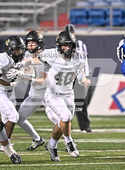 Thumbnail 2 in Bryant vs. Bentonville (AAA 7A State Final) photogallery.