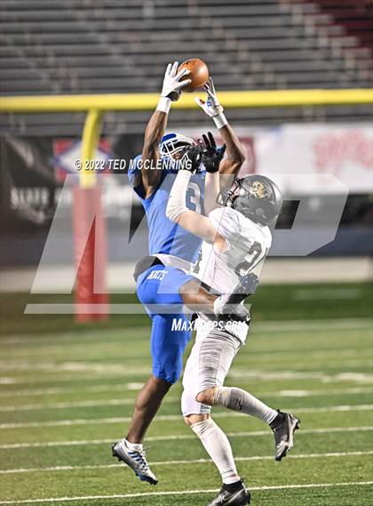 Thumbnail 3 in Bryant vs. Bentonville (AAA 7A State Final) photogallery.