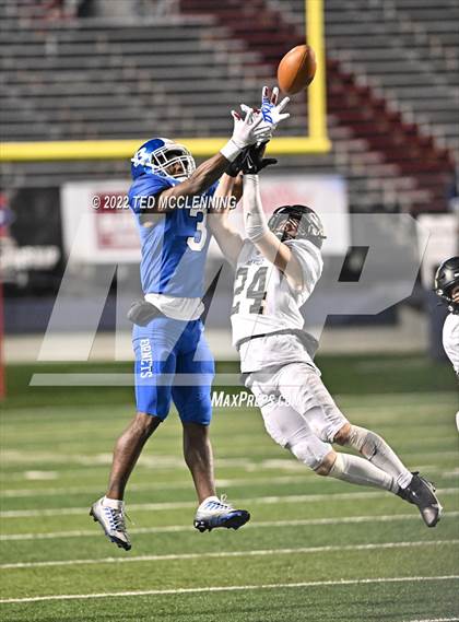 Thumbnail 2 in Bryant vs. Bentonville (AAA 7A State Final) photogallery.