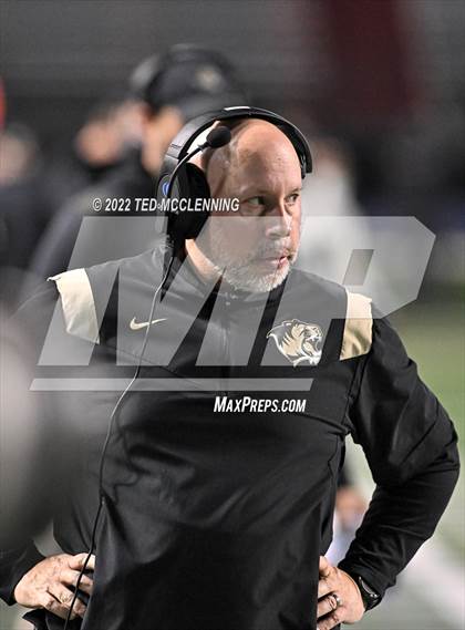 Thumbnail 3 in Bryant vs. Bentonville (AAA 7A State Final) photogallery.