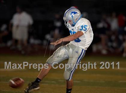 Thumbnail 2 in Fortuna vs. Miramonte (Far West Showcase) photogallery.