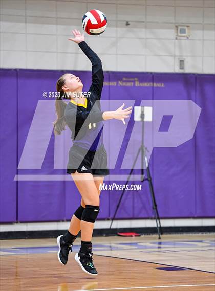 Thumbnail 2 in St. Joseph Catholic vs O'Connell photogallery.