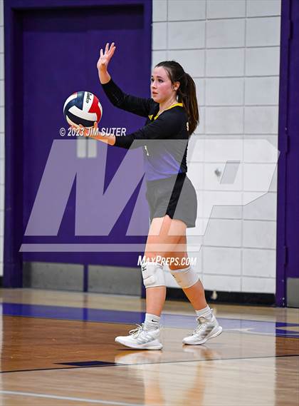 Thumbnail 2 in St. Joseph Catholic vs O'Connell photogallery.