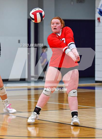 Thumbnail 3 in St. Joseph Catholic vs O'Connell photogallery.